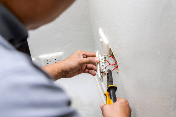 Best Affordable Emergency Electrician  in Lomira, WI